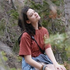 Meet your Posher, Enessa